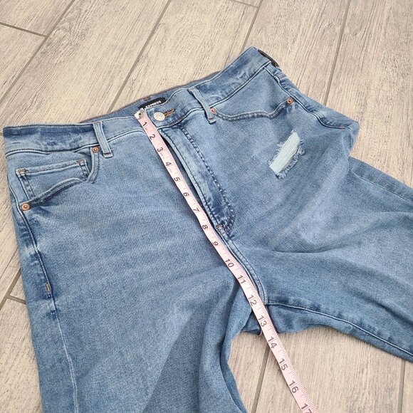 Express Super High Rise Mom Jeans Size 14 - Picture 7 of 14